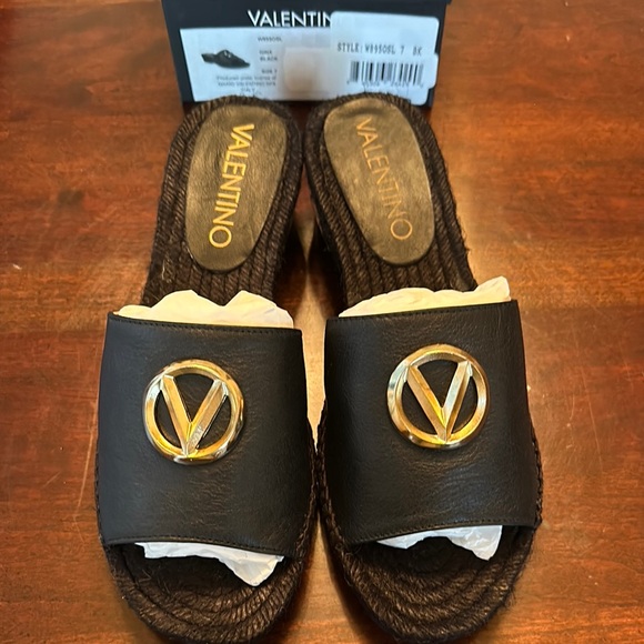 Valentino Gina Women’s Black Sizes 7 new - Picture 1 of 4